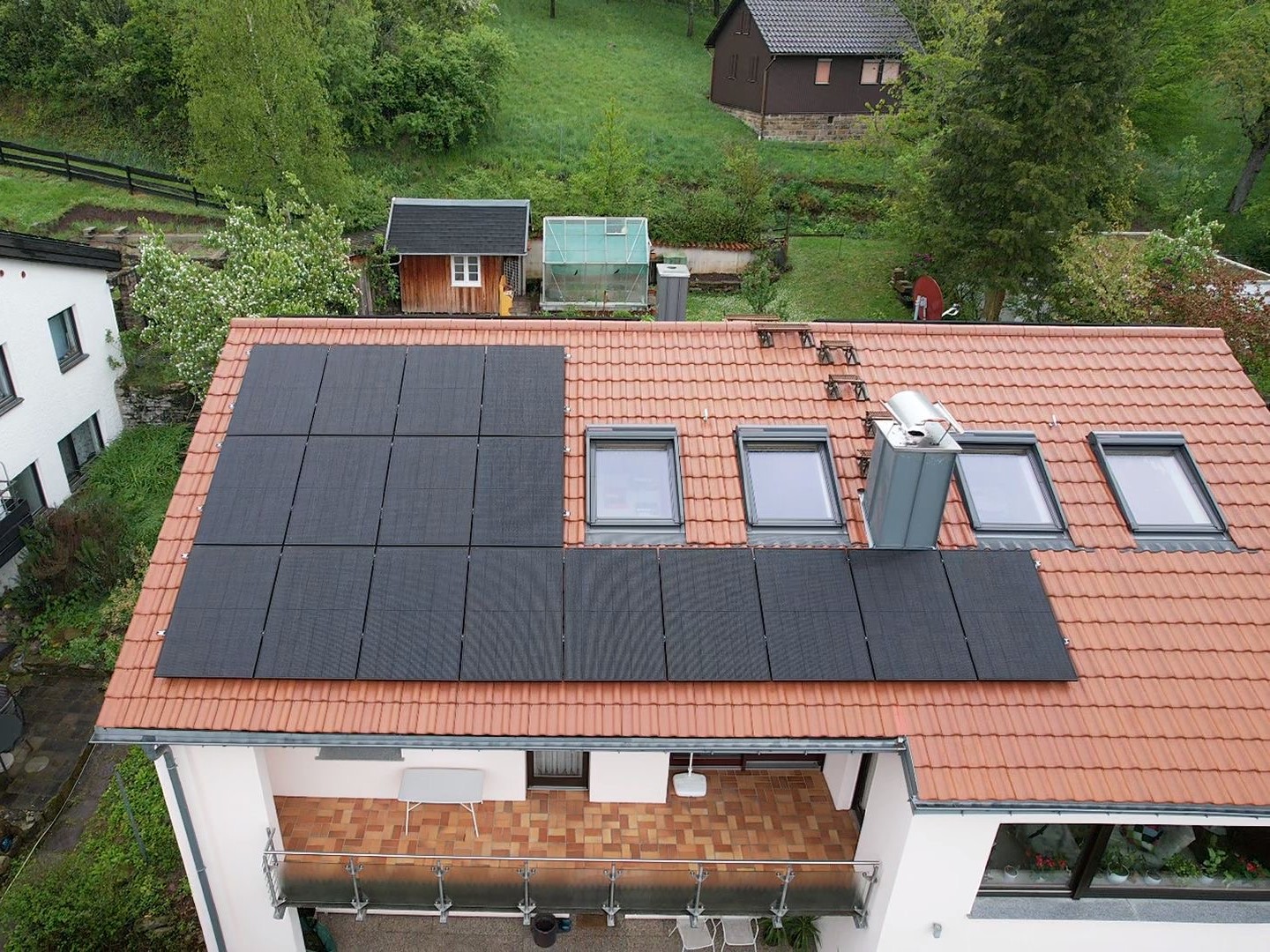 Photovoltaik Anlage auf dem Dach eines Wohnhauses Ölbronn-Dürrn